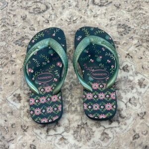 Havaianas Green and Pink Floral Sandals